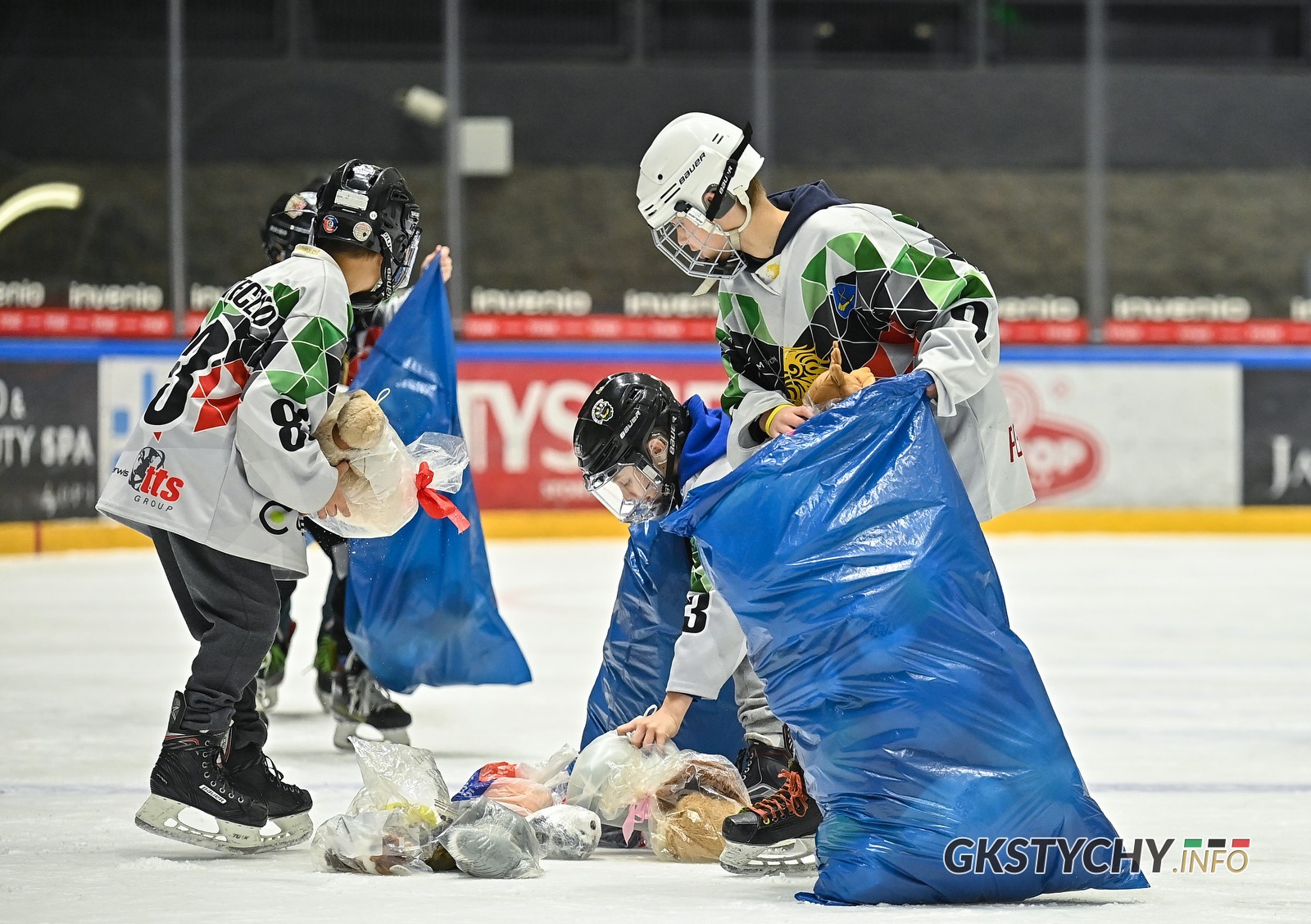 11. edycja akcji Teddy Bear Toss