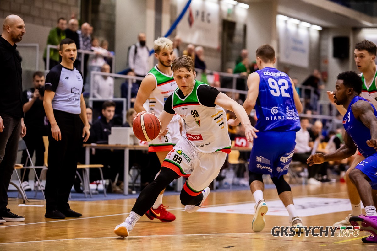 Relacja z meczu Sensation Kotwica Port Morski Kołobrzeg – GKS Tychy 68:86